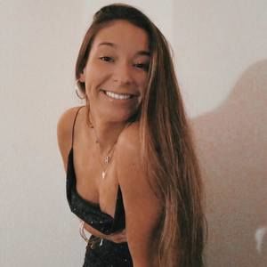 Meet your Posher, Kassandra